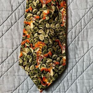Tigger Disney men’s silk necktie tie green orange